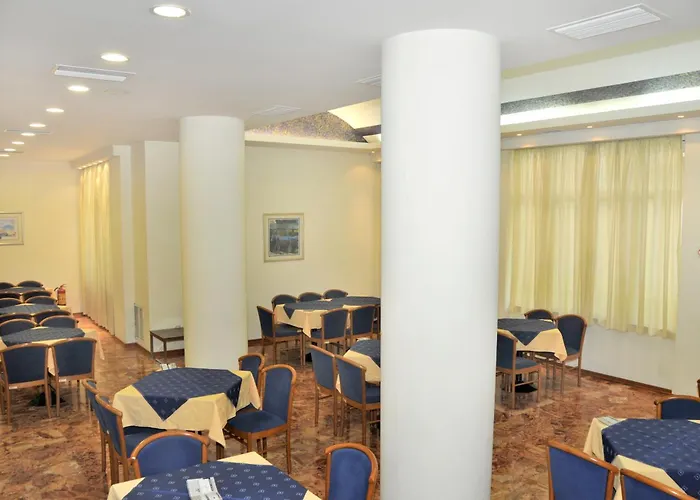 Hotel Elena